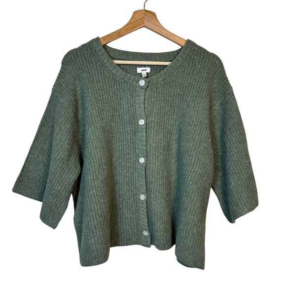 NWOT Aerie Unreal Short Sleeve Cardigan Sz XL Button Front Olive Green Relaxed - Picture 2 of 15